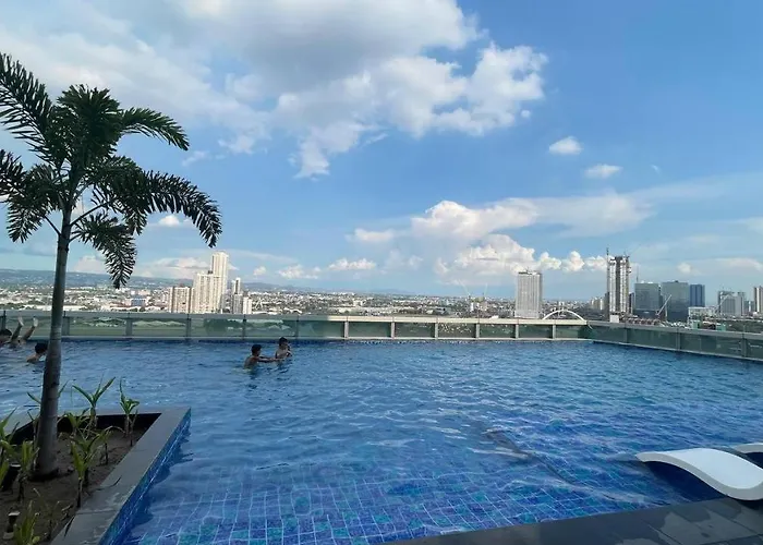 2 Bedroom Luxury In Eastwood With Scenic View, Unli Wifi And Netflix *