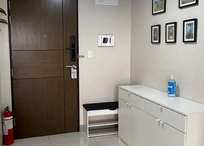 2 Bedroom Luxury In Eastwood With Scenic View, Unli Wifi And Netflix Aparthotel