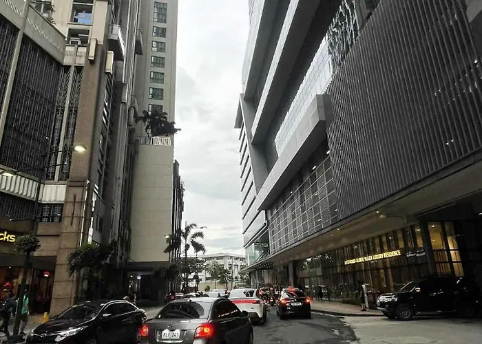 2 Bedroom Luxury In Eastwood With Scenic View, Unli Wifi And Netflix